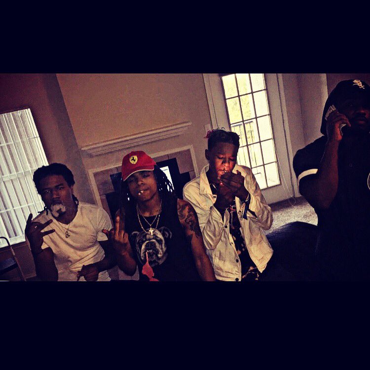 BosRico's tweet photo. #DollaMob #NewEra https://t.co/rDYjLtuPYX