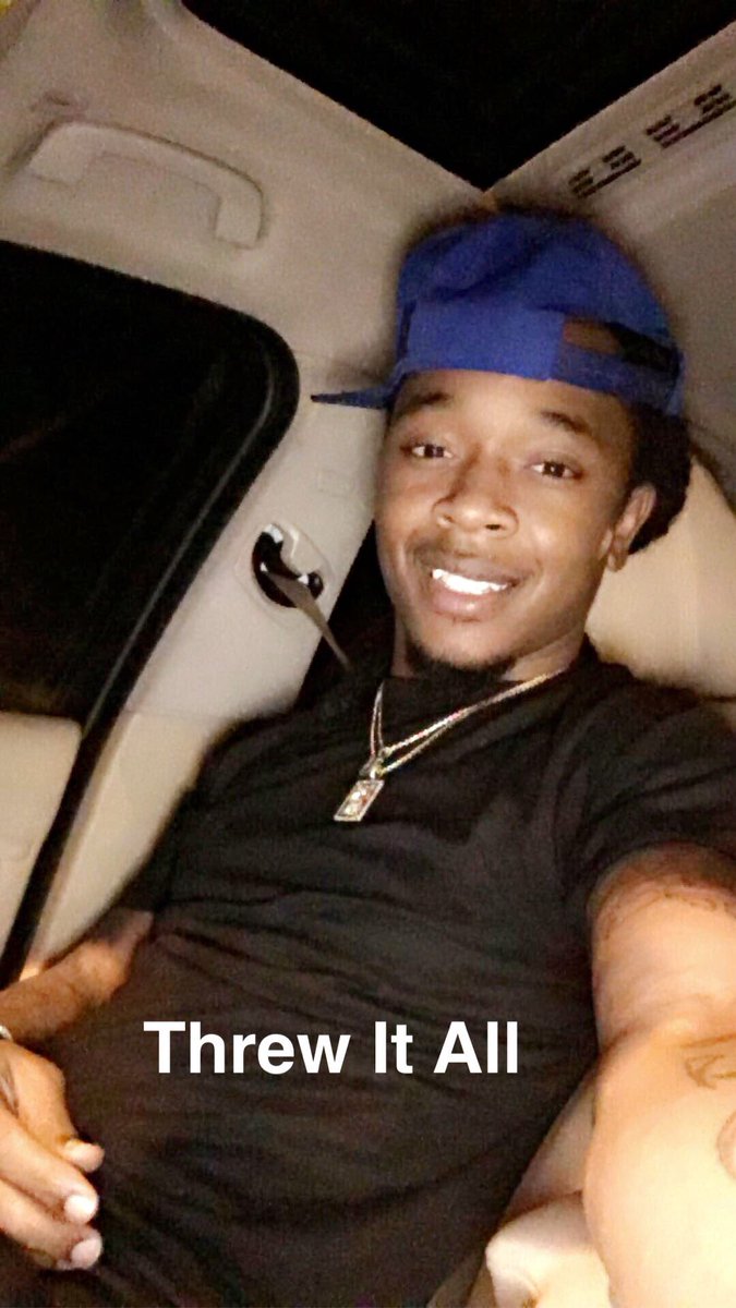 CertifiedDream's tweet photo. Under pressure is when I'm at my best... #NawfSideBankRoll https://t.co/jNdFUI6e1n