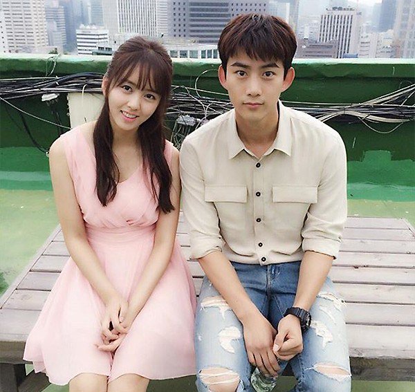 Syuting Bareng Taecyeon, Kim So Hyun Jadi Makin Feminim beranda.co.id/syuting-bareng…