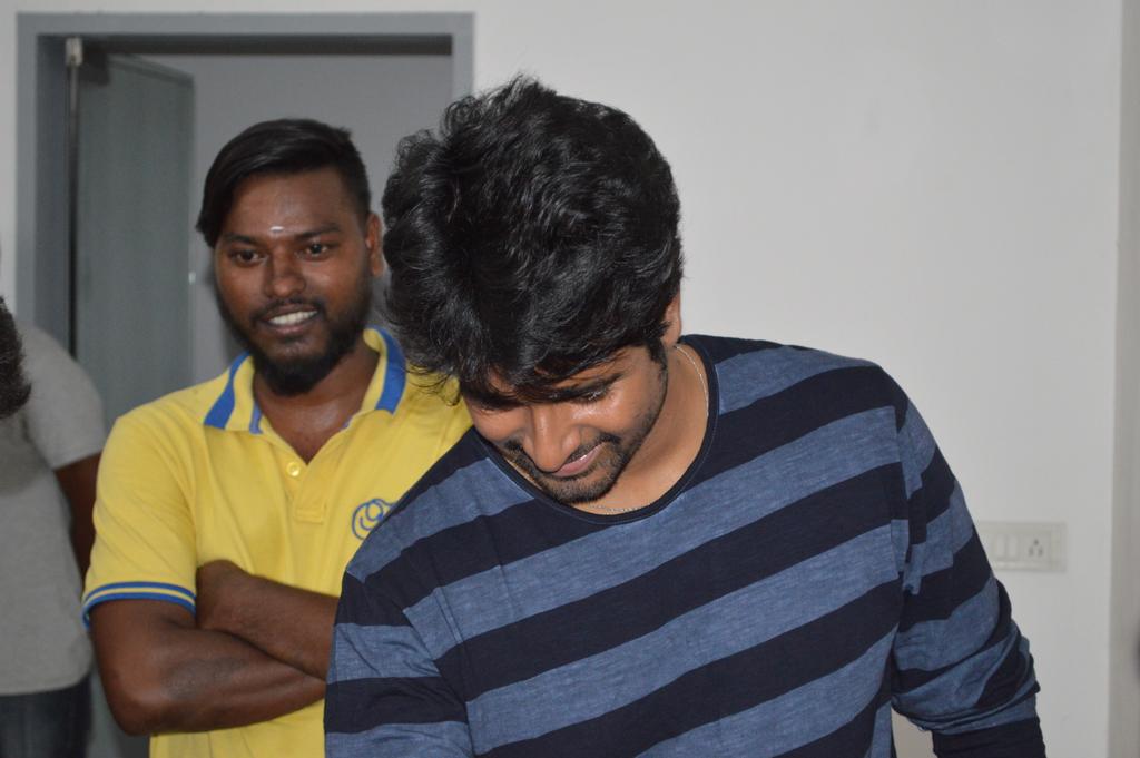 Ganesh15vishnu's tweet photo. Good morning @Siva_Kartikeyan bRo 
       &amp;
  @navneth @AnandSkfc @iamsridhu  @SenthilKumarSKF @anandappuu 
 &amp;Fan's https://t.co/l5b7gWqV7Y