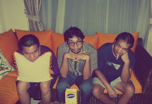 Bln ini kami mulai kerjain albm diskografi ben punk lawas Jkt era 90s dr Harlan Boer &amp; Andri Boer, CHAOTIC MAMA!