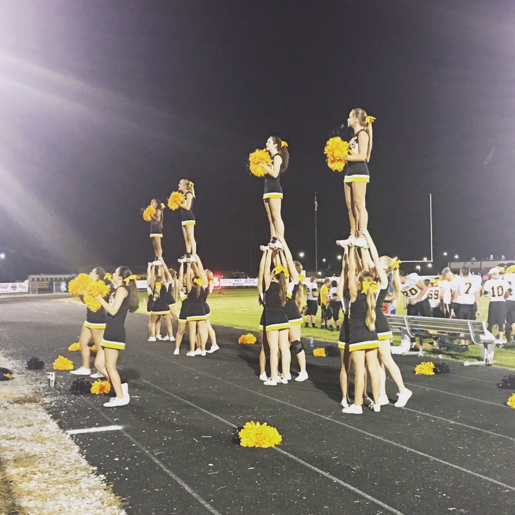 cdhs_cheer's tweet photo. #webelieveinblack #cdhscheer #webeatclaiborne #blackknights https://t.co/uIEm1ZH7Vt