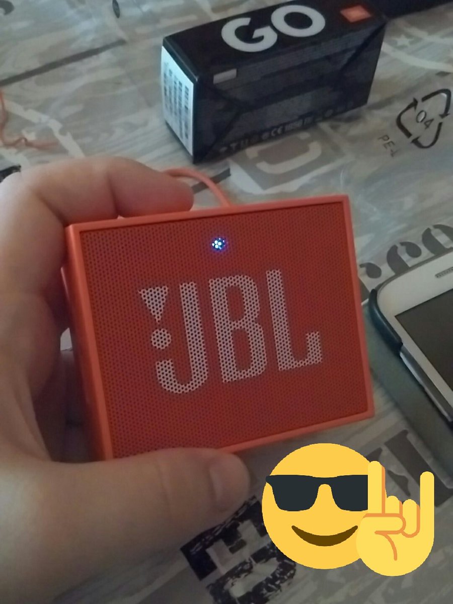 hipertofu's tweet image. #JBLgo, pas mal pour un petit cube ! @JBLaudio