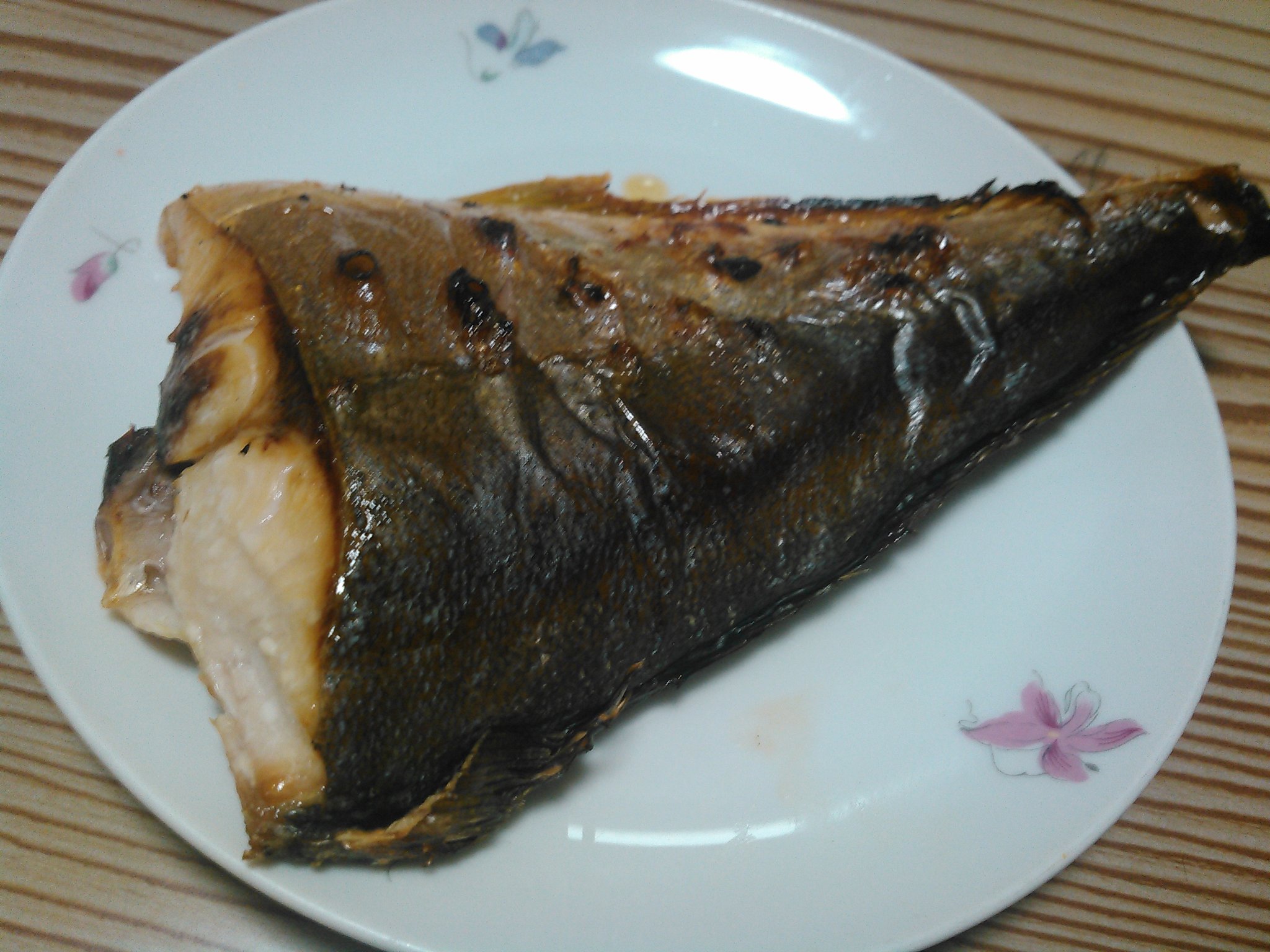釣山 魚食系男子 Ar Twitter ヒラマサ ヒラゴ の塩焼き やっぱヒラマサは塩焼きが最高やね 刺身がとても美味しかったから期待してた けっこう気になるのは皆さんはヒラマサどうやって食べてるのですか 美味しい食べ方があったら教えて下さい 魚食系男子 釣山 魚食系男子 Ar Twitter ヒラマサ ヒラゴ の塩焼き やっぱヒラマサは塩焼きが最高やね 刺身がとても美味しかったから期待してた けっこう気になるのは皆さんはヒラマサどうやって食べてるのですか 美味しい食べ方があったら教えて下さい 魚食系男子