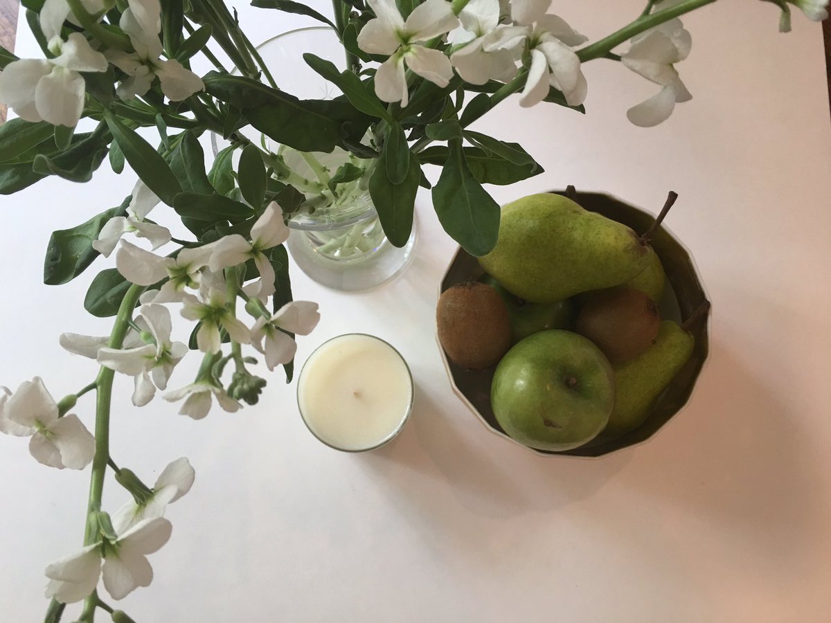 PerfectOrder1's tweet image. Add fresh fruit to a bowl for a beautiful and functional display in the kitchen.  Find your Perfect Order🍏🍋🍎🍊🍐