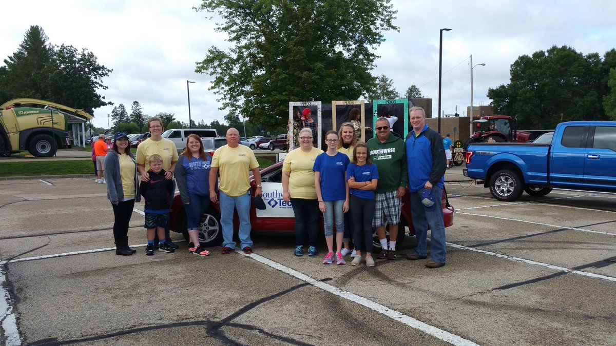 SWTC_Prez's tweet photo. @swtc ready for the dairy days parade! #swtcpride #Wisconsin https://t.co/38bHCmb62i