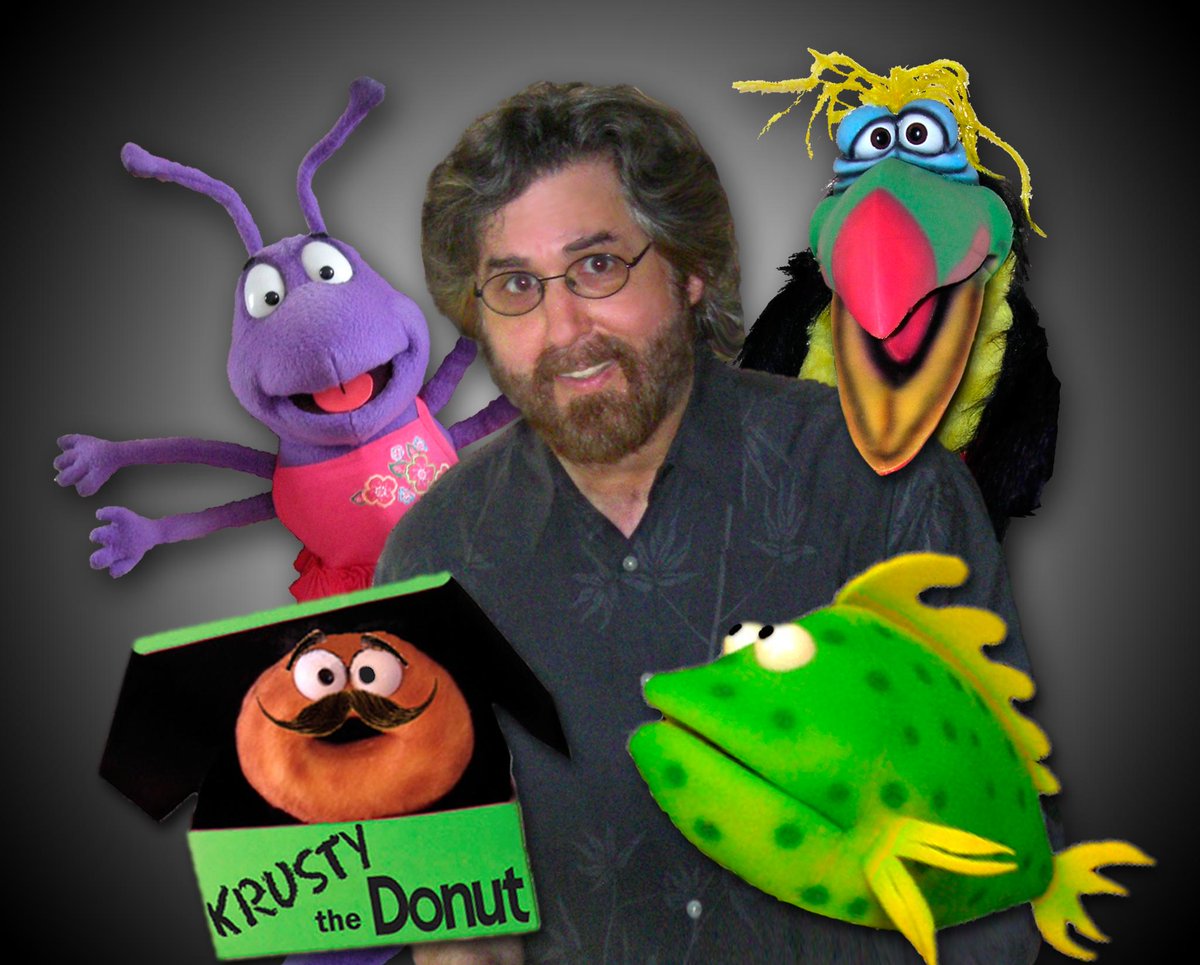 FREE family shows by Petrapuppets today, performances at 10am, 11am, 12pm and 1pm, Level 2 near Macy's. <a href="/BergenPAC/">bergenPAC</a>