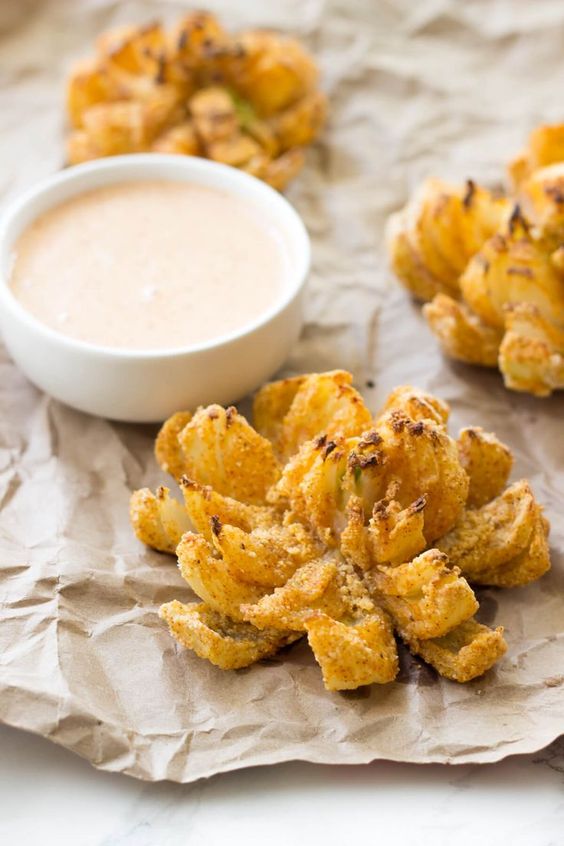 recipesprep's tweet photo. #Baked-Paleo #Blooming-Onions #recipes https://t.co/BHvFXLEj7X Baked #Paleo Blooming Onions https://t.co/Hw3uQHMAgK