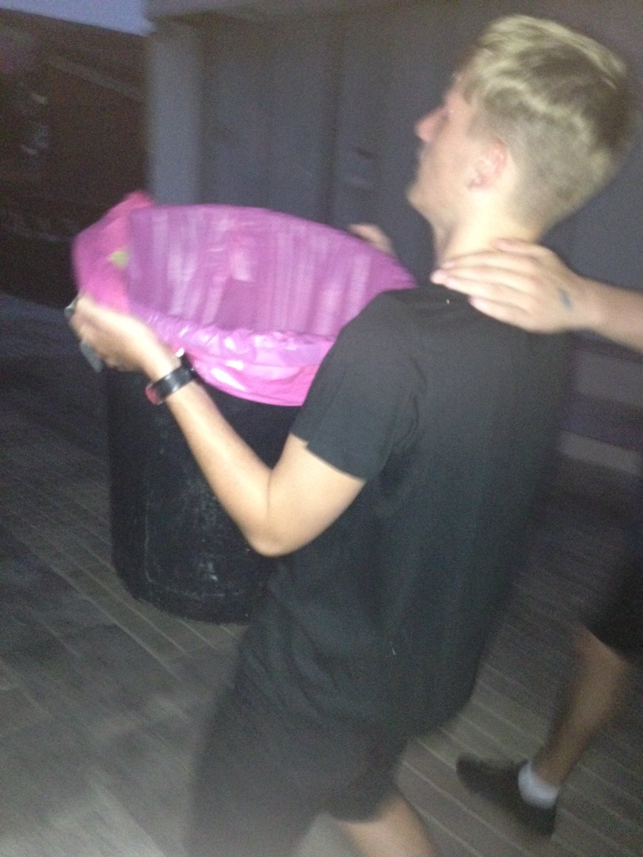 jacobkear12's tweet photo. @LewisTomo8 happy bday bro X https://t.co/kzX26raG9k