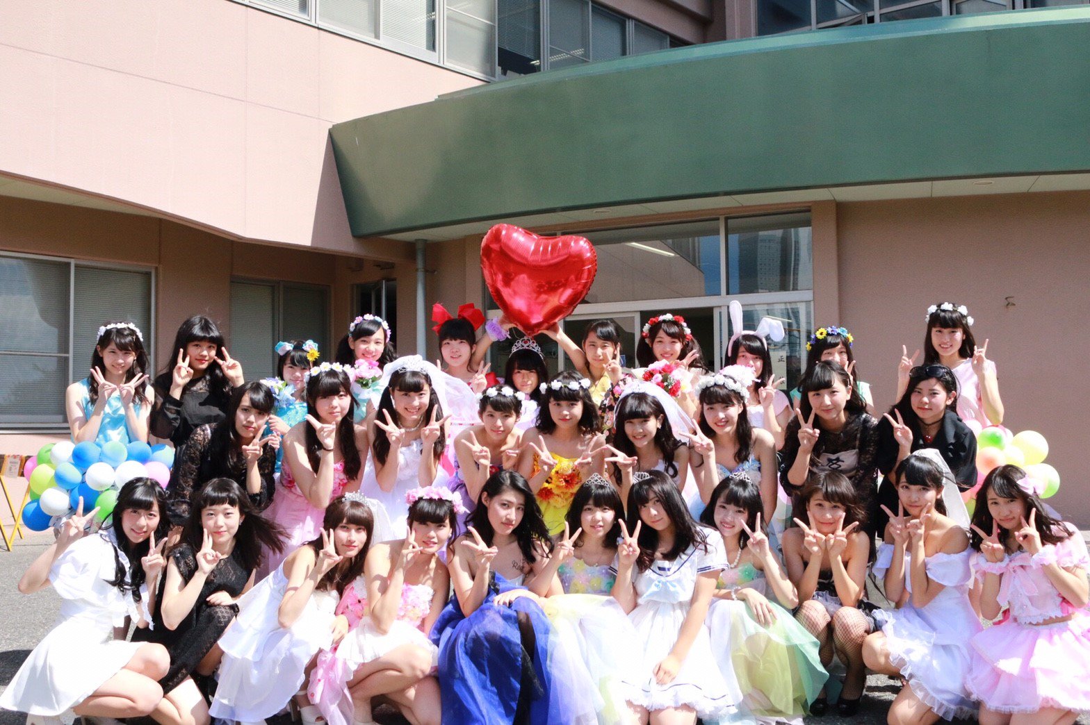 Minako 高校最後の文化祭 ファッションショー楽しかったです もえか服作ってくれてありがとう 小物も良い感じに役立ってくれた 写真撮ってくれた方くださ い 万代 文化祭 ファッションショー T Co 6wnnjs3oxz Twitter Minako 高校最後の文化祭 ファッションショー楽しかったです もえか服作ってくれてありがとう 小物も良い感じに役立ってくれた 写真撮ってくれた方くださ い 万代 文化祭 ファッションショー T Co 6wnnjs3oxz Twitter