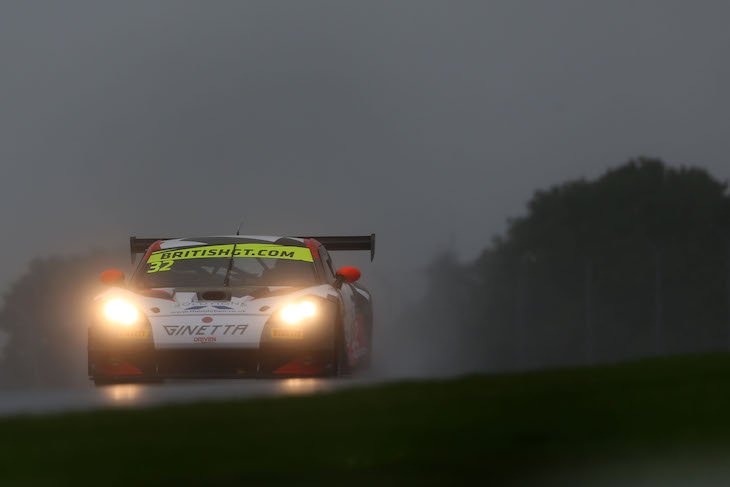 dailysportscar's tweet photo. Good morning for @MikeSimpsonP1: @TolmanMsport @GinettaCars fastest in both @BritishGT FPs: https://t.co/thhC8v3XoU https://t.co/pb72CE3EHa