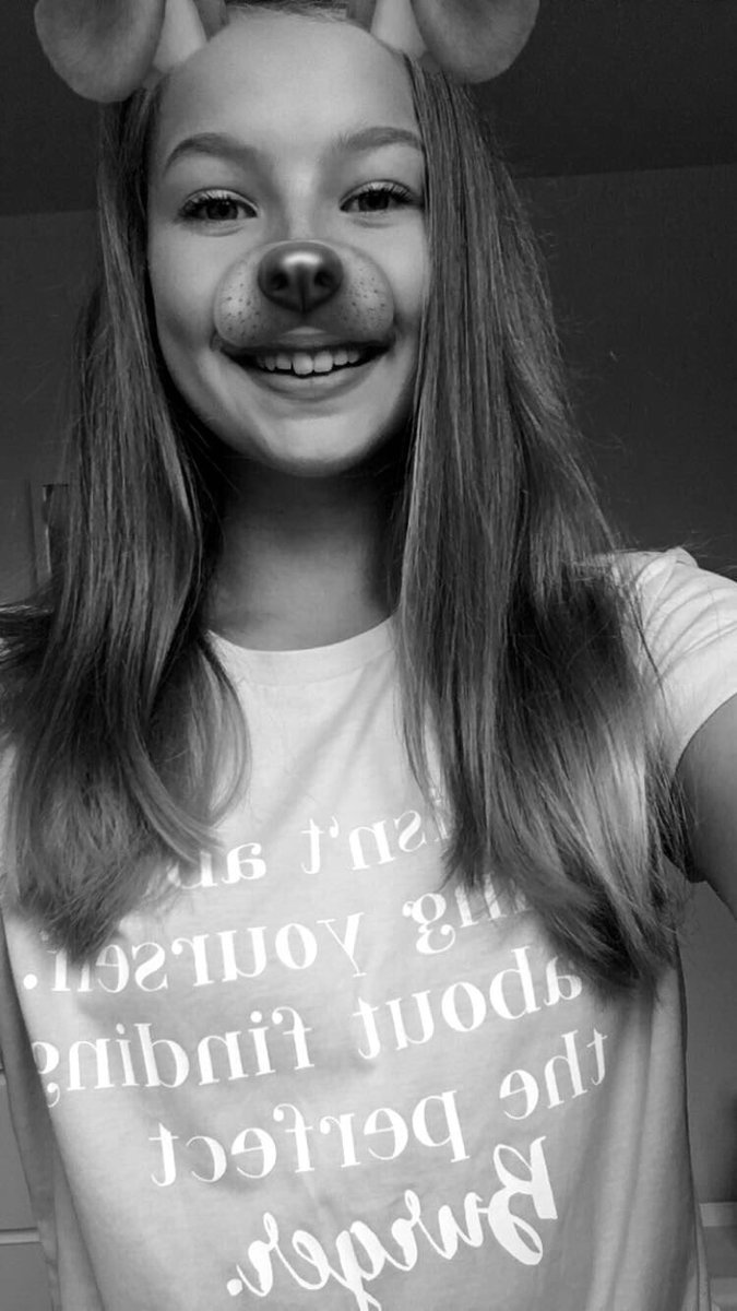 InesJacke's tweet photo. Bin so verliebt in dieses Shirt😻
-@dagibee https://t.co/n9cV20amix