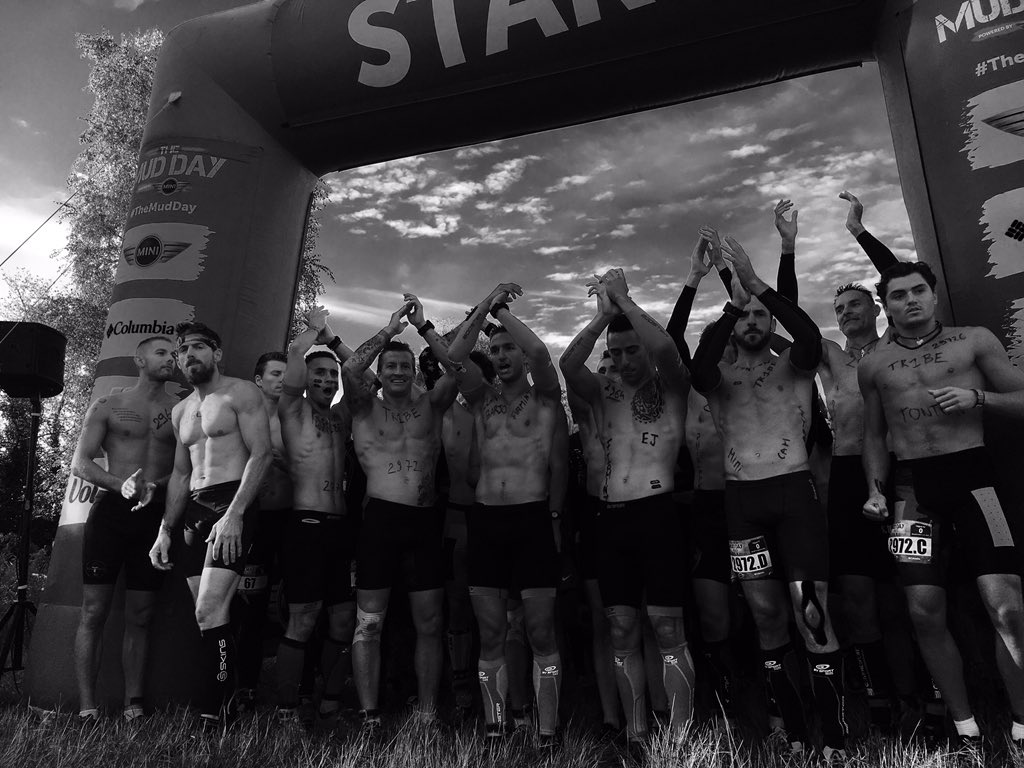RealizeProd's tweet photo. Après la pause de l'été les #themudday reprennent !! #filmmaker #mudguys #aerialshot #coursedobstacle https://t.co/iZwOP9DEnW