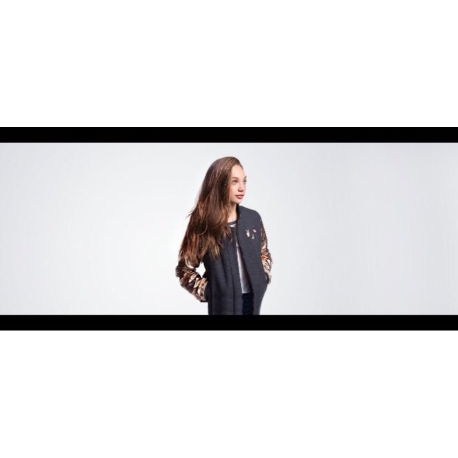 ZieglerM14's tweet photo. @maddieziegler will have her own clothing line?!?😱 This is so incredible and it seems amazing💕 @itsmaddiestyle https://t.co/cCxpuAREsk