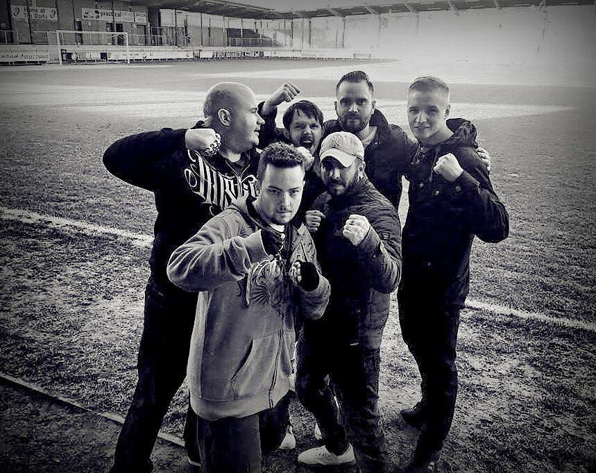 Там хулиганы. Песня хулиган. Stone island хулиганы. Там хулиганы. Там хулиганы.