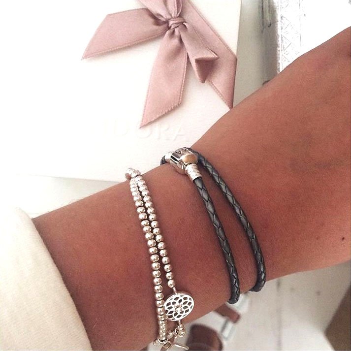 JomaJewellery's tweet image. Saturday stacking JJx #wriststack #regram @jodiehutton_ #silver #bracelets #jewellery #potd #details #fashion #style