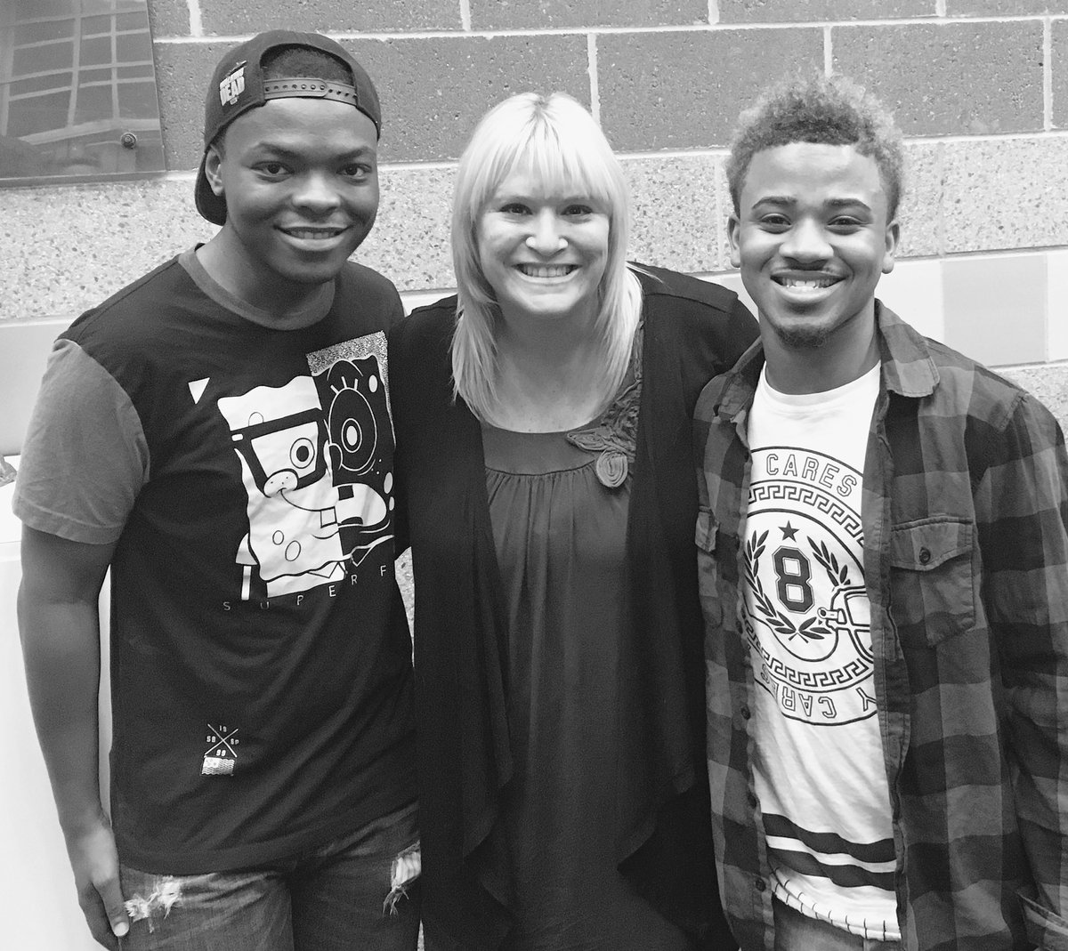 Kelly_J_Michale's tweet photo. So incredibly proud of these two! ❤️ #RuskinTheatreAlumni #ProudTeacher #BRTKC #Dreamgirls https://t.co/aMrTPfaH0n