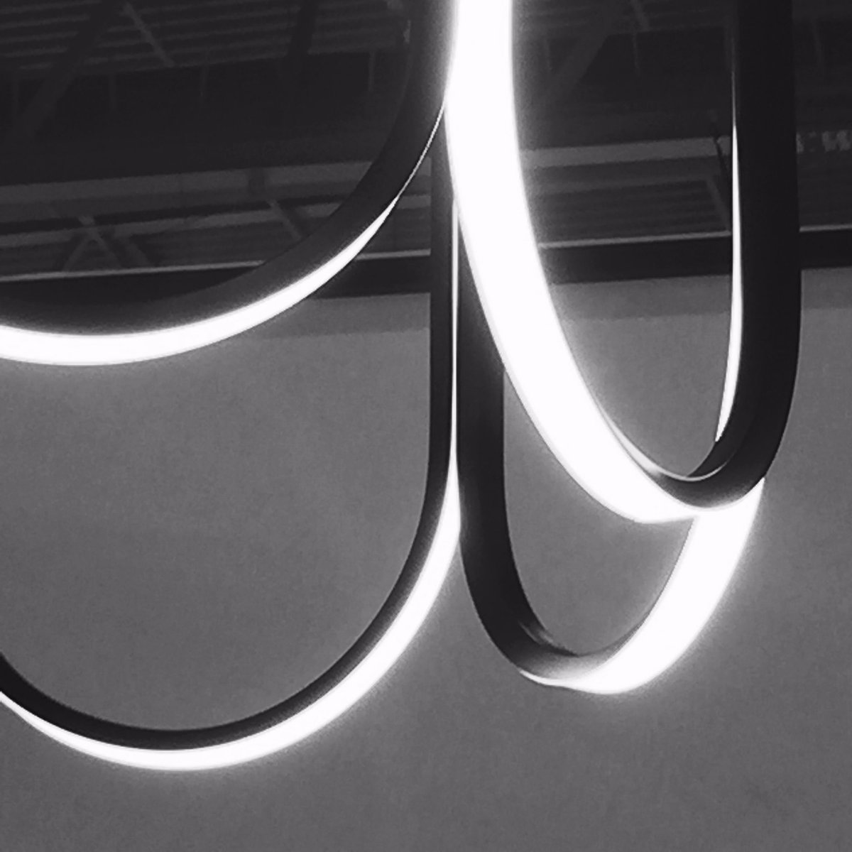 IntramurosMag's tweet photo. Luminaire @sylvainwillenz pour @ArpelLighting à @nowdesignavivre @maisonetobjet https://t.co/sOrjaZIY86