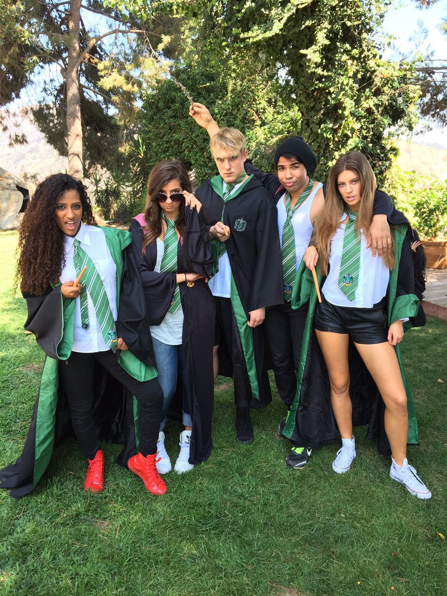 titibrenesm's tweet photo. Esto va a estar bueno😂💘 @lelepons https://t.co/AhXGbKLHDF