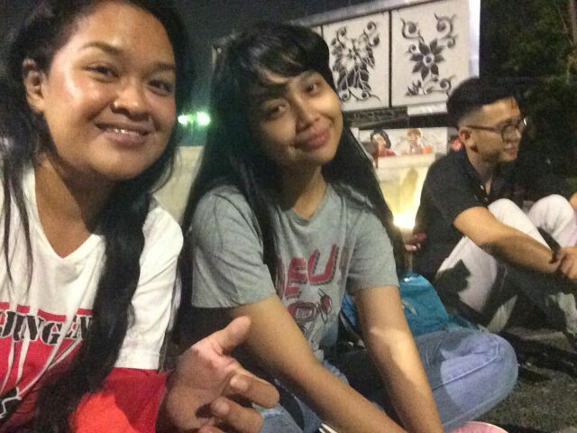 Sisa keseruan di depan Istana kemarin bersama <a href="/smilingdiana/">Diana Gultom</a> utk #MelawanGelap #LawanKriminalisasiAktivisForBALI