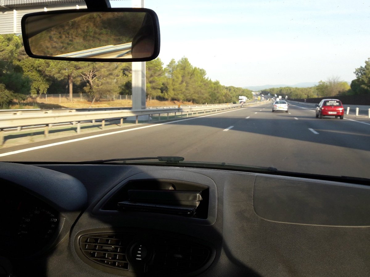 UJ_EEL's tweet photo. En route pour la Commission Jeunesse à Nîmes :) On va taffer sur #UJ2016 https://t.co/eygfFbL1gk