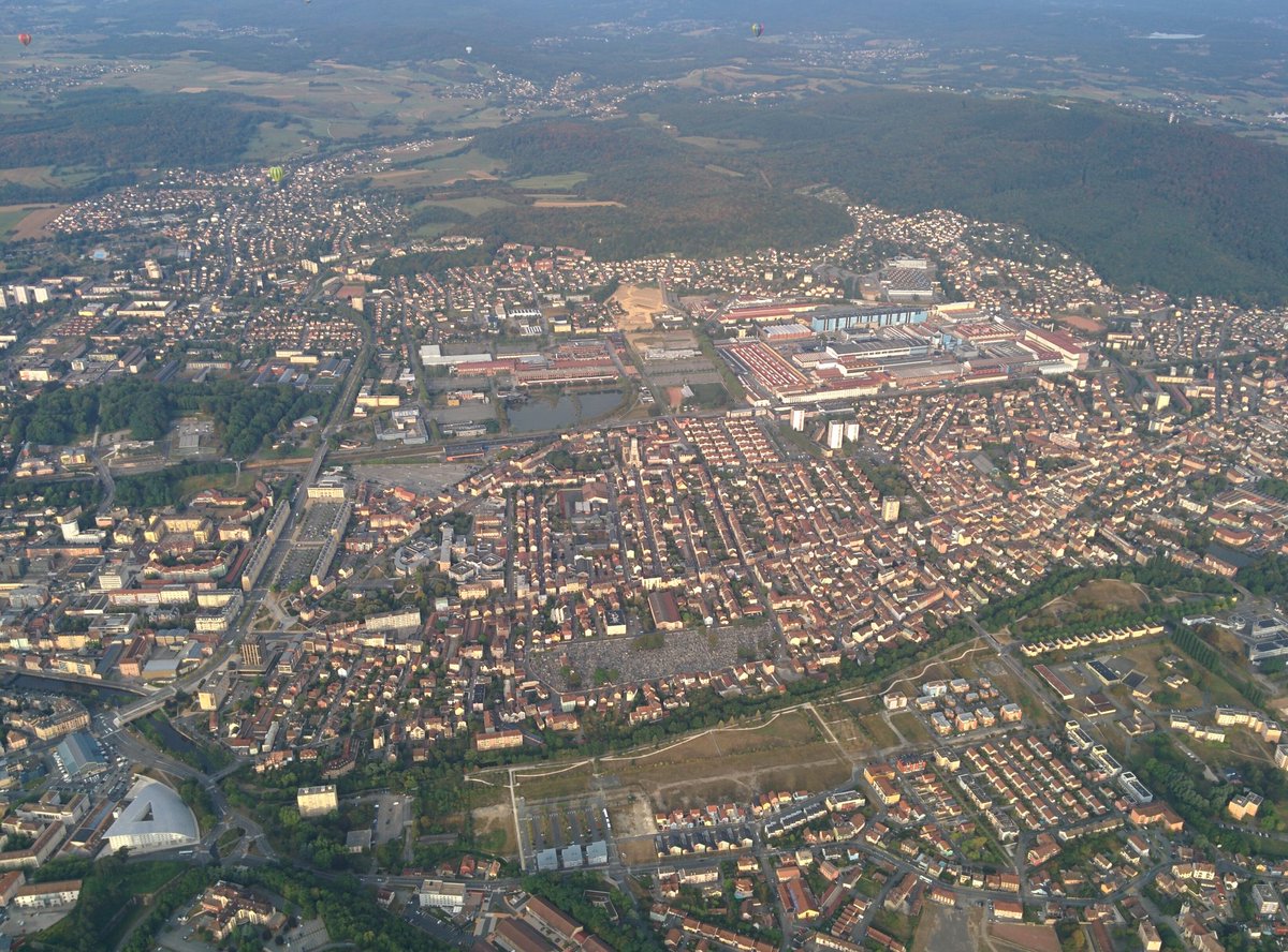 BelfortOfficiel's tweet photo. #Belfort vu du ciel! #ballonsdebelfort https://t.co/6FrCXJCtzl