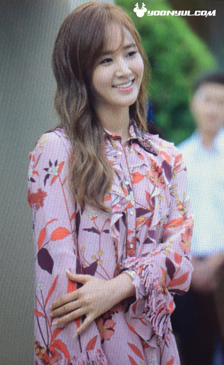 [PIC][03-09-2016]Yuri tham dự buổi fansign cho "BVLGARI Rose Goldea" vào chiều nay CraLnceXYAA8g5W
