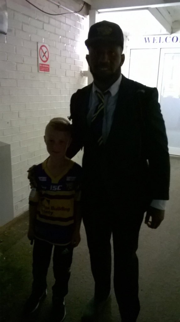 The boy with his favourite player <a href="/chicko9/">Chicko</a> #superleaguesbest9