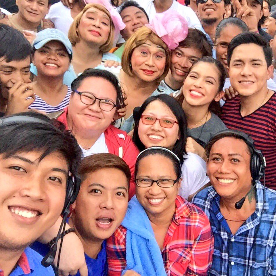 The Kalye squad! Mamimiss namin kayo, hanggang sa muli! 👋🏻 #ALDUBLolasUSBound