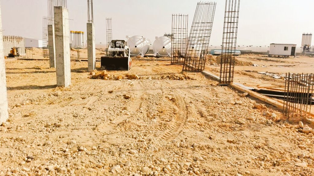MBGSaudi's tweet photo. مراحل تنفيذ #مشروع الأعمال الإنشائية لمحطة خلط الخرسانة الجاهزة في #صلبوخ بمدينة #الرياض #الأعمال_المتعددة (3-3) https://t.co/CzKhiLItIe