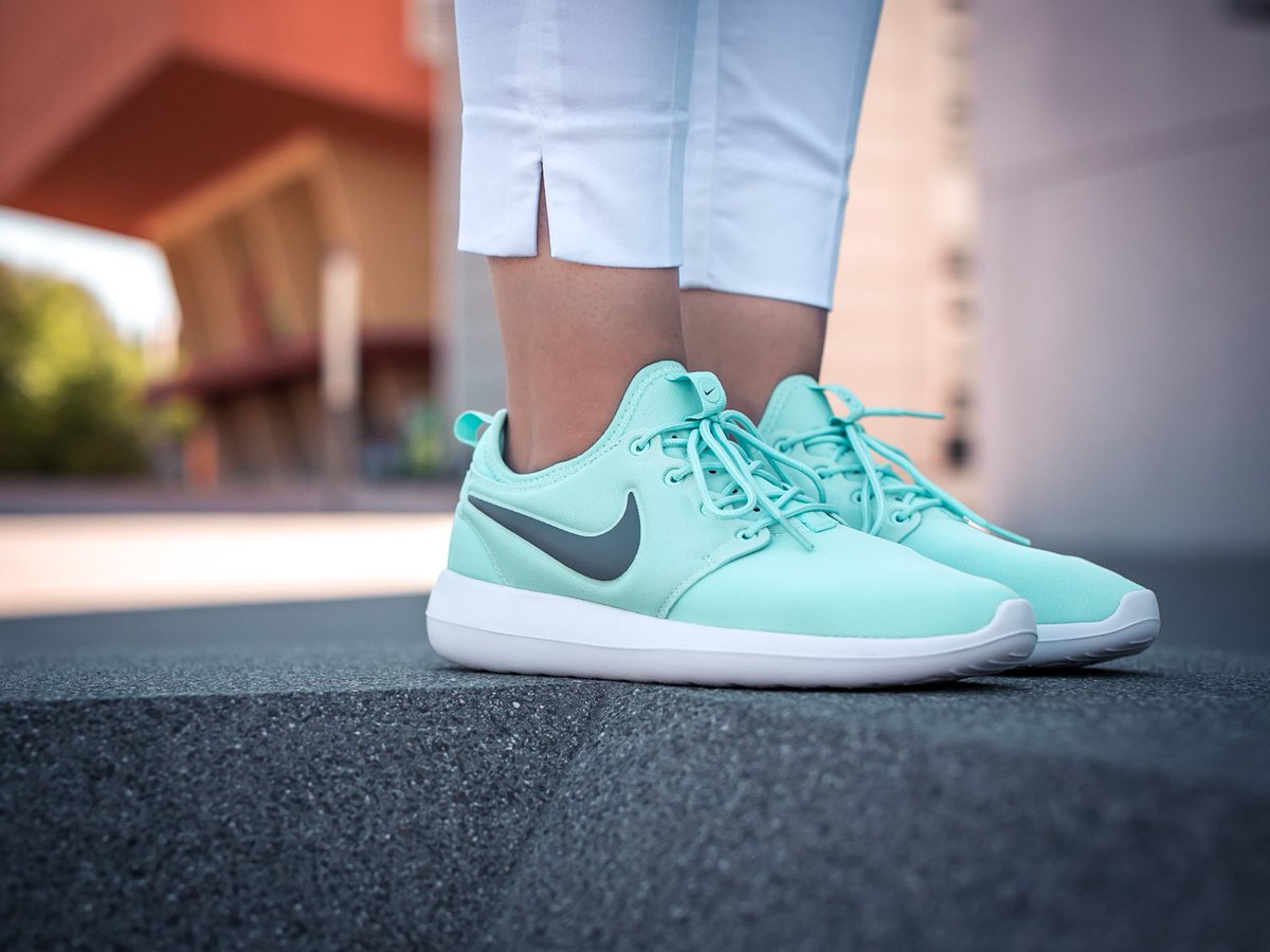 Nike Roshe Two Womens Shoes Copa/Cool Grey/White/Copa 844931