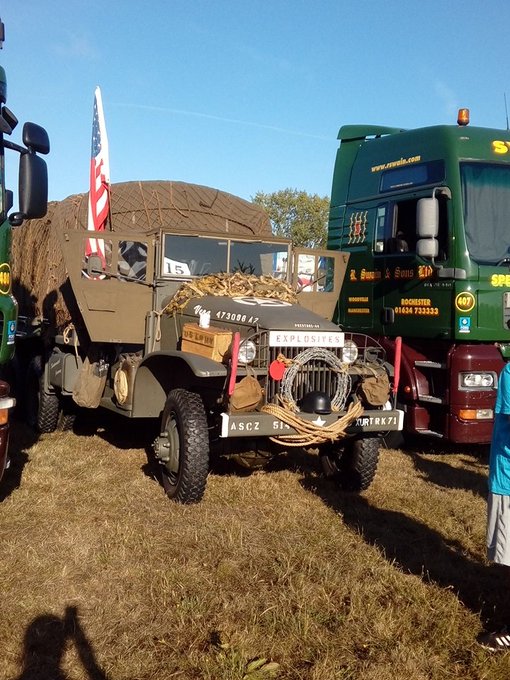 RT @cubcampaigner: Morning all we are @Truckfest_Live at @Hopfarm . come and say hello to vera https://t.co/AtWnus9efP