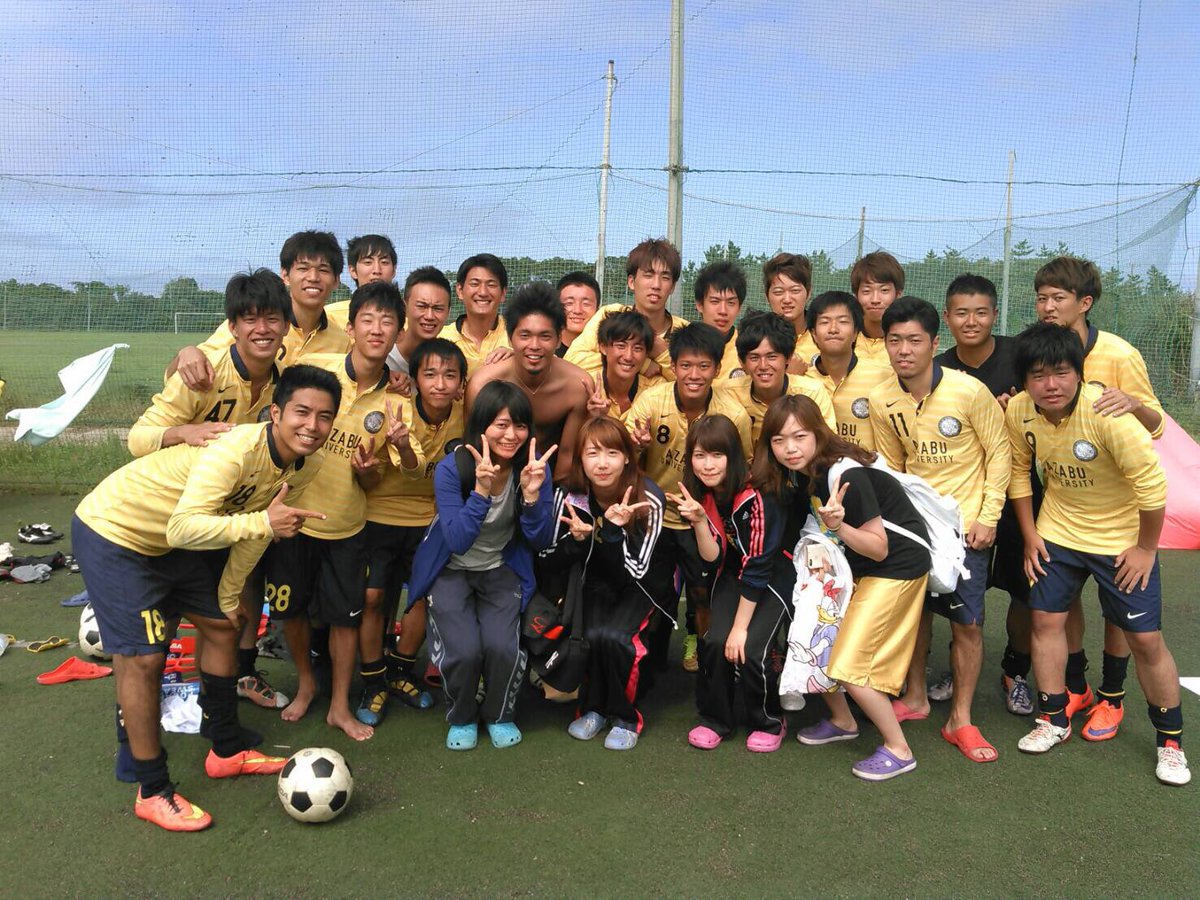 athlead_ff's tweet photo. 【SF2016 SUMMER 】
2nd 波崎大会
11全員が蹴るという��白熱したPK戦を制し、
アスリード賞に見事輝いたのは、麻布大学azb!
#athlead_ff https://t.co/OIw9YnM5ju