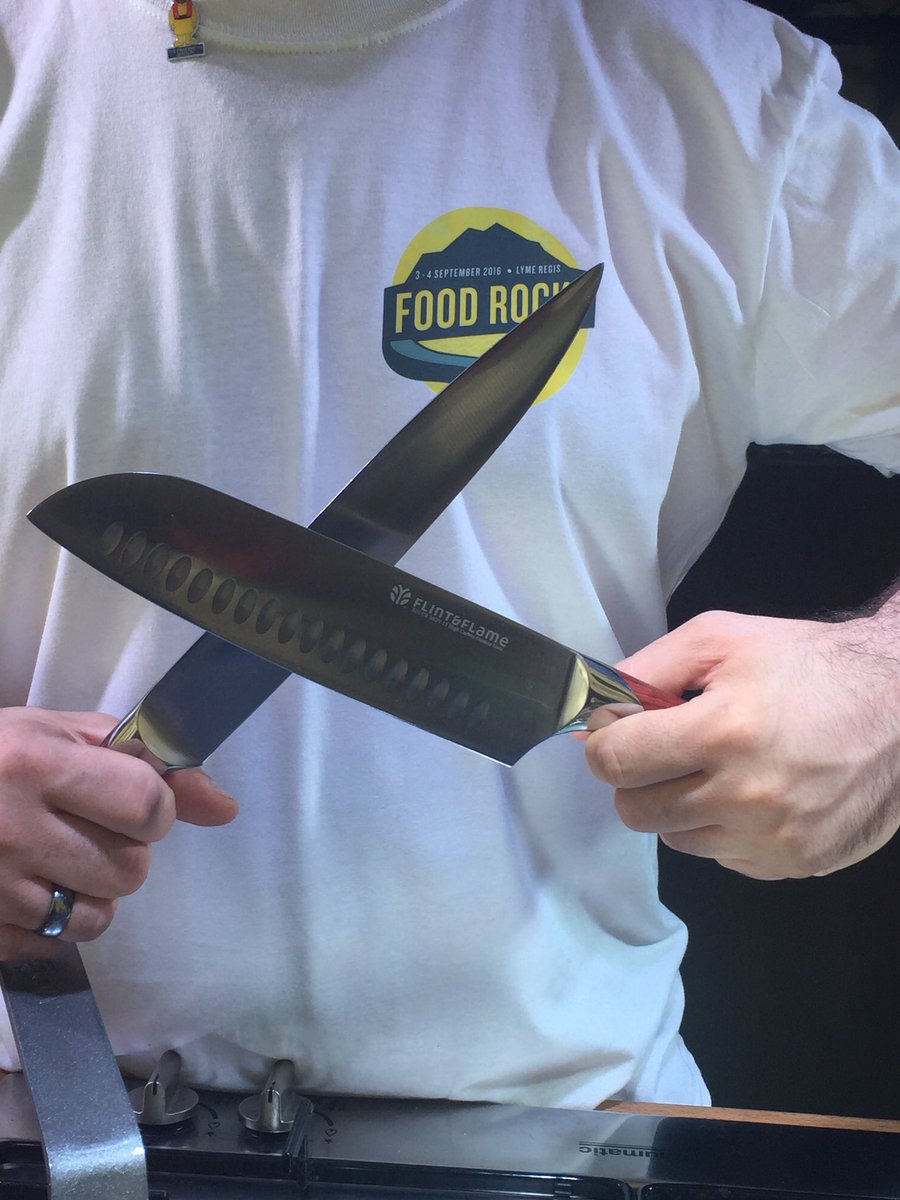 FoodRocks2017's tweet photo. Amazing knives by @flintandflameuk on the demo stage #foodrocks16 https://t.co/Rwn5bdZ6v7