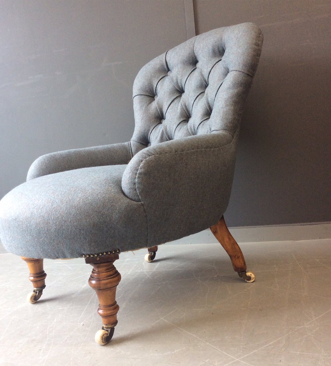 VintiqueChairs's tweet photo. #rare #Victorian #ironback #chair #restored #reupholstered using a blue/green #wool from @camira 👏🏻⛏✂️🔨 https://t.co/j66lxoqFov