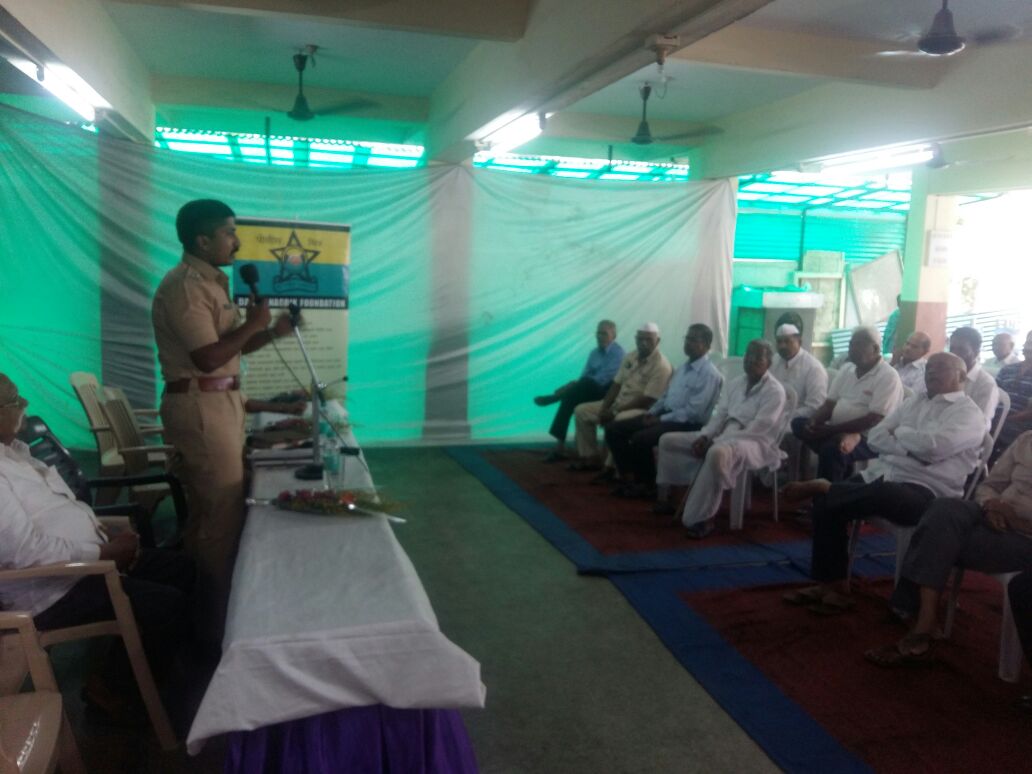 HudkeshwarPs's tweet photo. Police public meeting at HUDKESHWAR https://t.co/FFEJeg46C9