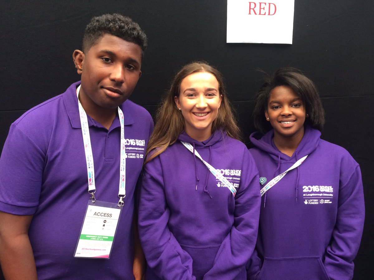 IF volunteers ready to go at the fencing! #2016SG