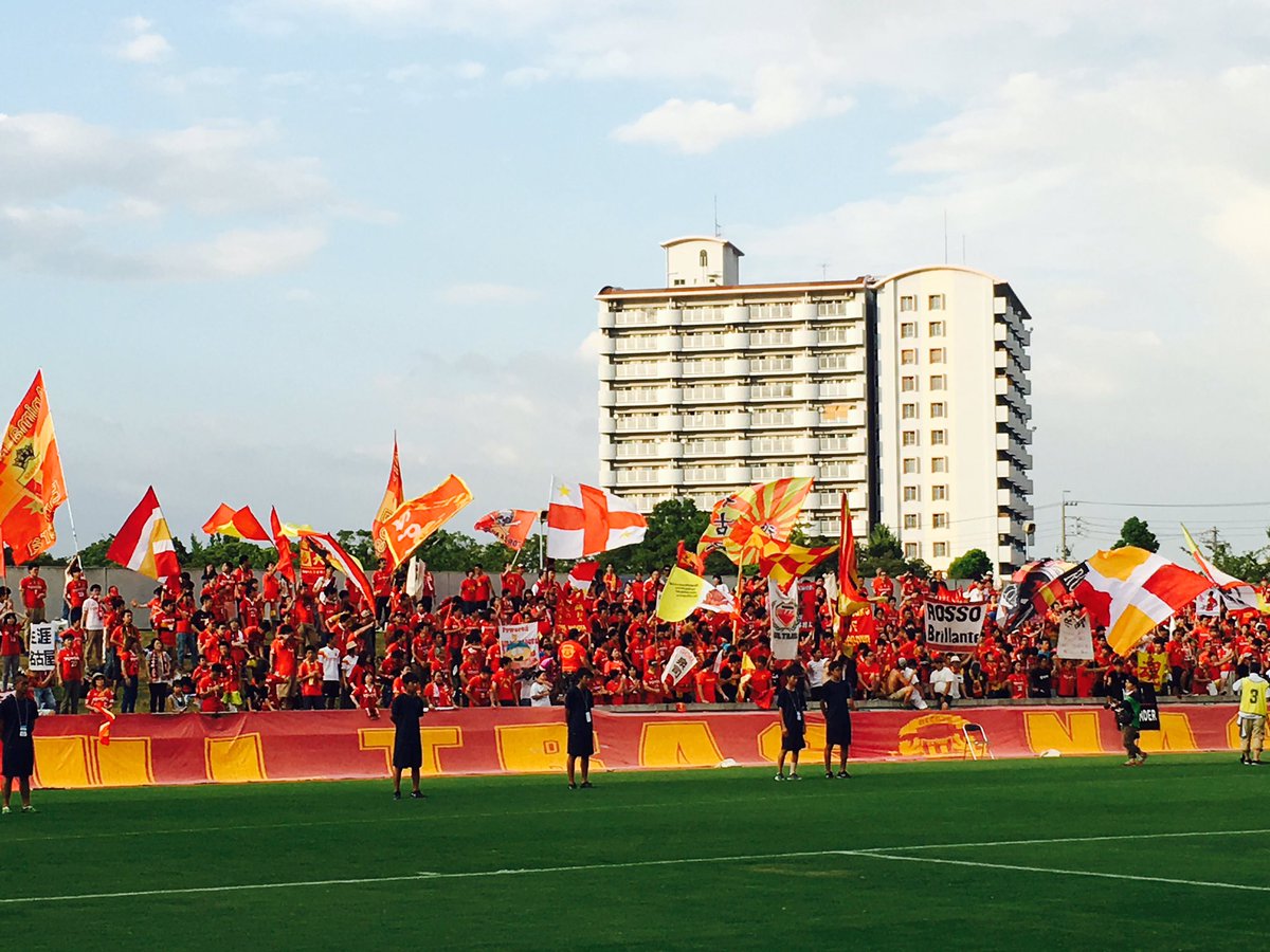 名古屋グランパス Nagoya Grampus 天皇杯 ２回戦 Ac長野パルセイロ戦 名古屋市港サッカー場のウォーミングアップ開始 チームにとって落とすことのできない天皇杯初戦 勝利のため共に戦いましょう Grampus Grampusone