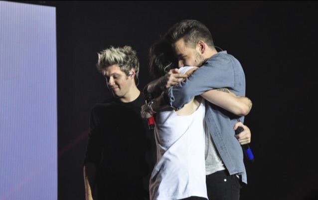 nnhhll02's tweet photo. Niallの嫉妬 https://t.co/9UsuVcPlCa