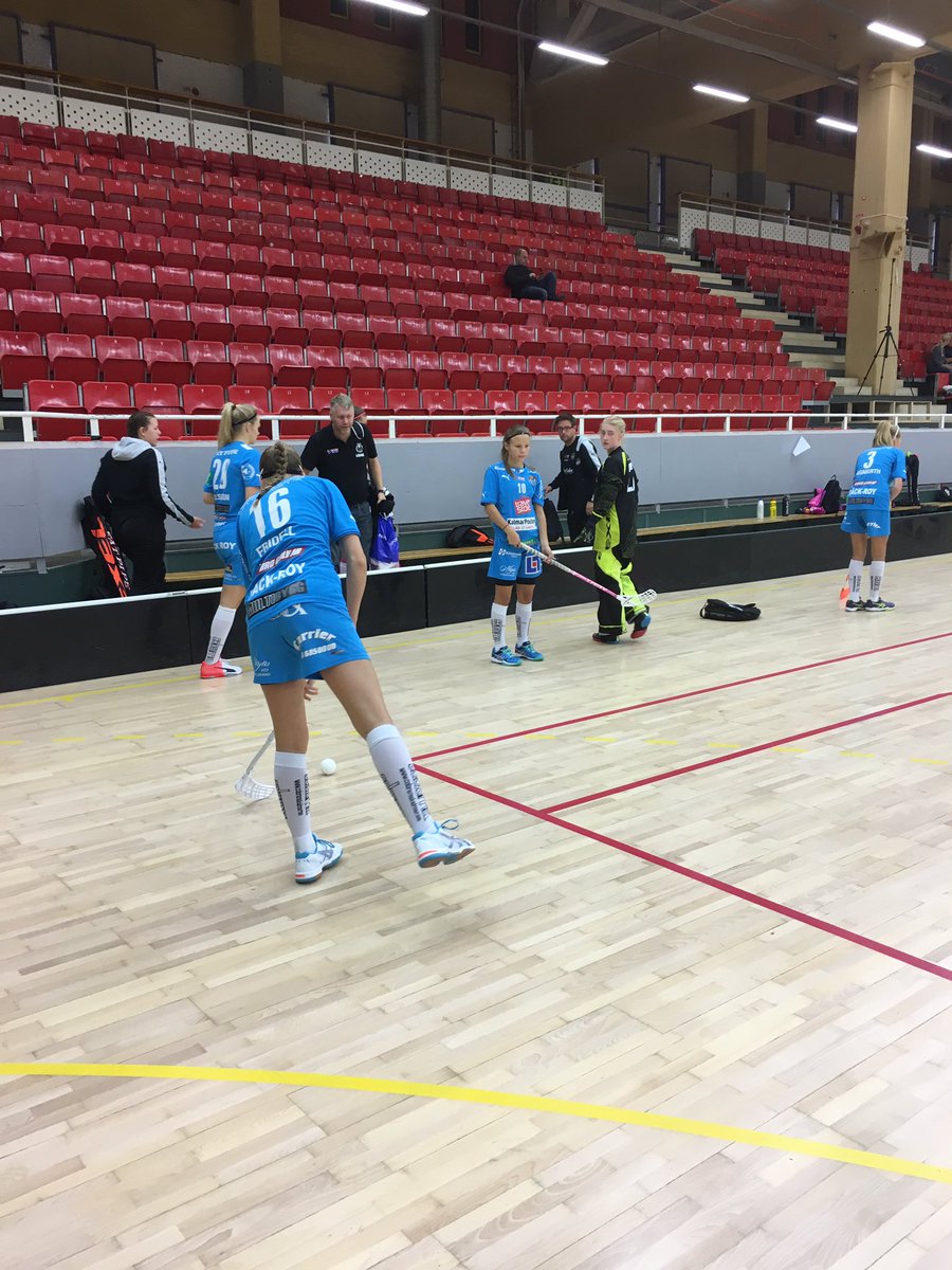 LasseLind68's tweet photo. 4-4 mot Lindås Waves #björnslaget #fbcu https://t.co/Hzr9N63sBO