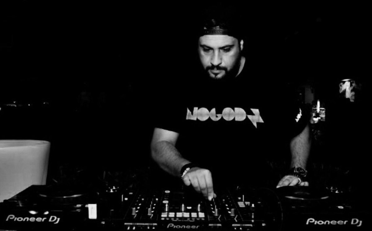 VincentArenaoff's tweet image. #nogodz