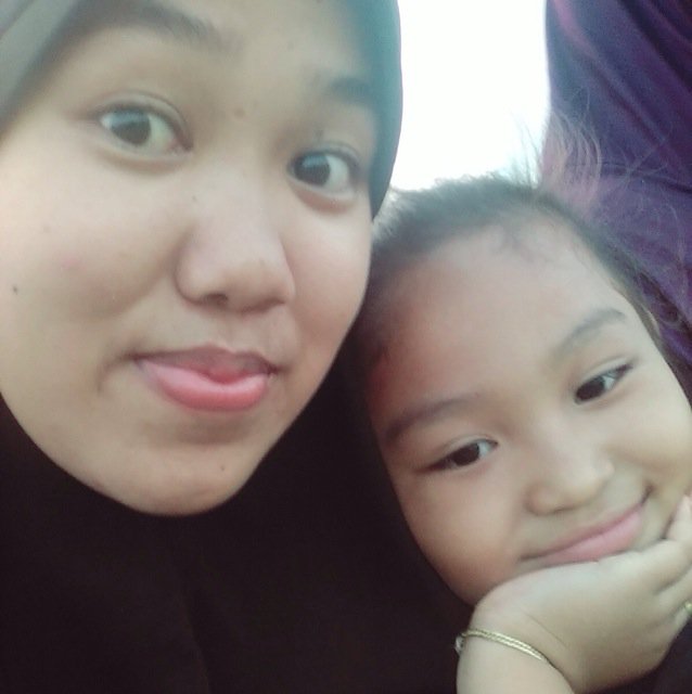 Dedek kecehh bareng kakak mbemmmm 