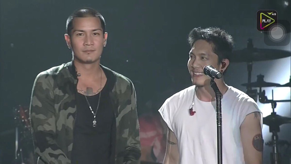 GMMBRAVO's tweet image. กรี๊ดดด พี่แบงค์มาแจมด้วยยย 😍 #PACK4 ดูสดผ่าน #AISPLAY และ #AISPLAYBOX ตอนนี้เลย