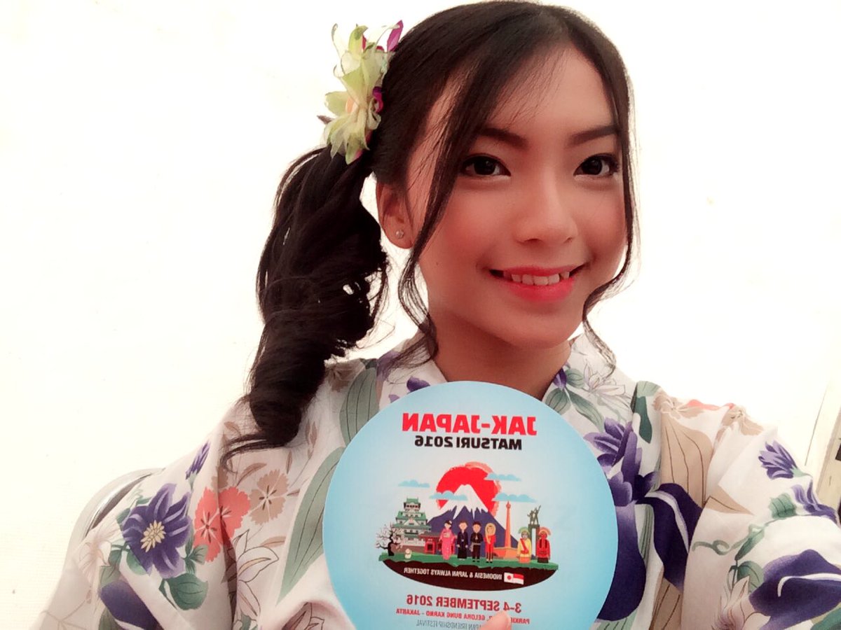 _shaniagracia31's tweet photo. Share foto pake yukata tadi deeh😆👘 https://t.co/XTS40XeDVP