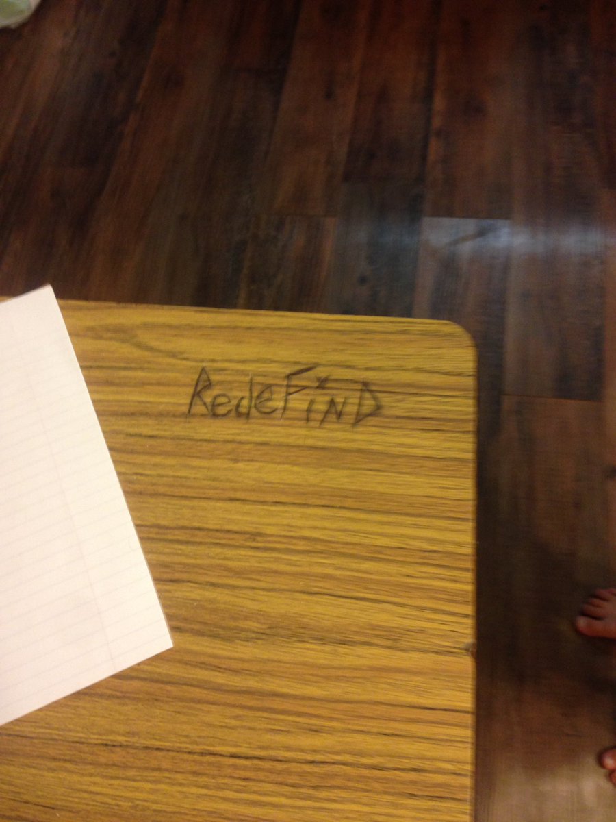 redefindband's tweet image. What's this???? #redefind #school #desk #raw #ep