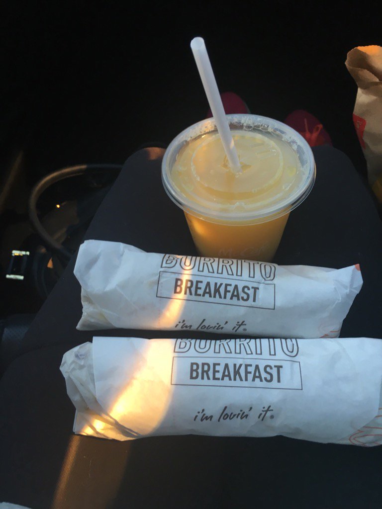 Shuggi61's tweet photo. Breakfast of champions https://t.co/PAGZZxLduF