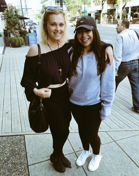 abeyourlight's tweet photo. My ladies looking good! Were you shopping together? @linzzmorgan @MisElizaJane #SameTshirt #BlacknWhite https://t.co/L2sE1HugvV