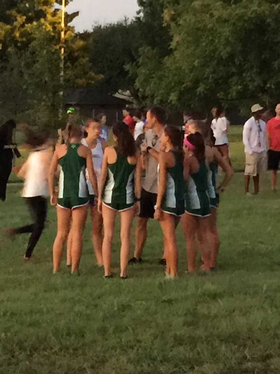 SL_Running's tweet photo. 10 minutes until the start of girls elite race #Marcus1 https://t.co/f4MwomyCGo