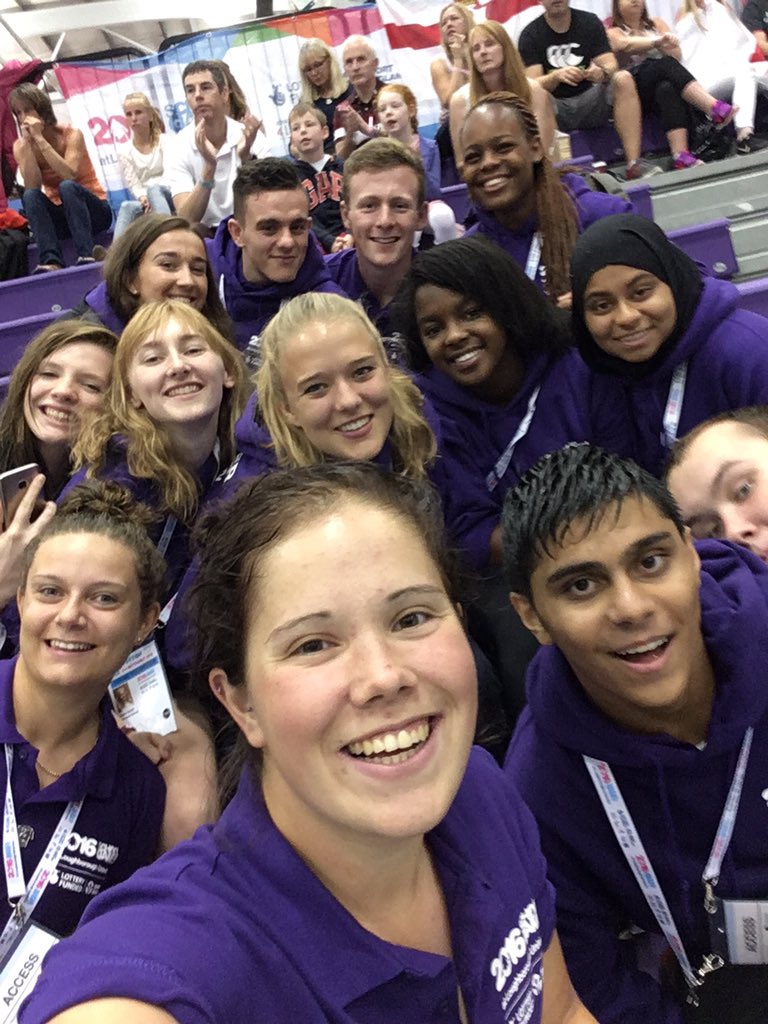 A spot of lunchtime volleyball 💁🏻 <a href="/_SchoolGames/">School Games National Finals</a> #Volunteers #IFFamily