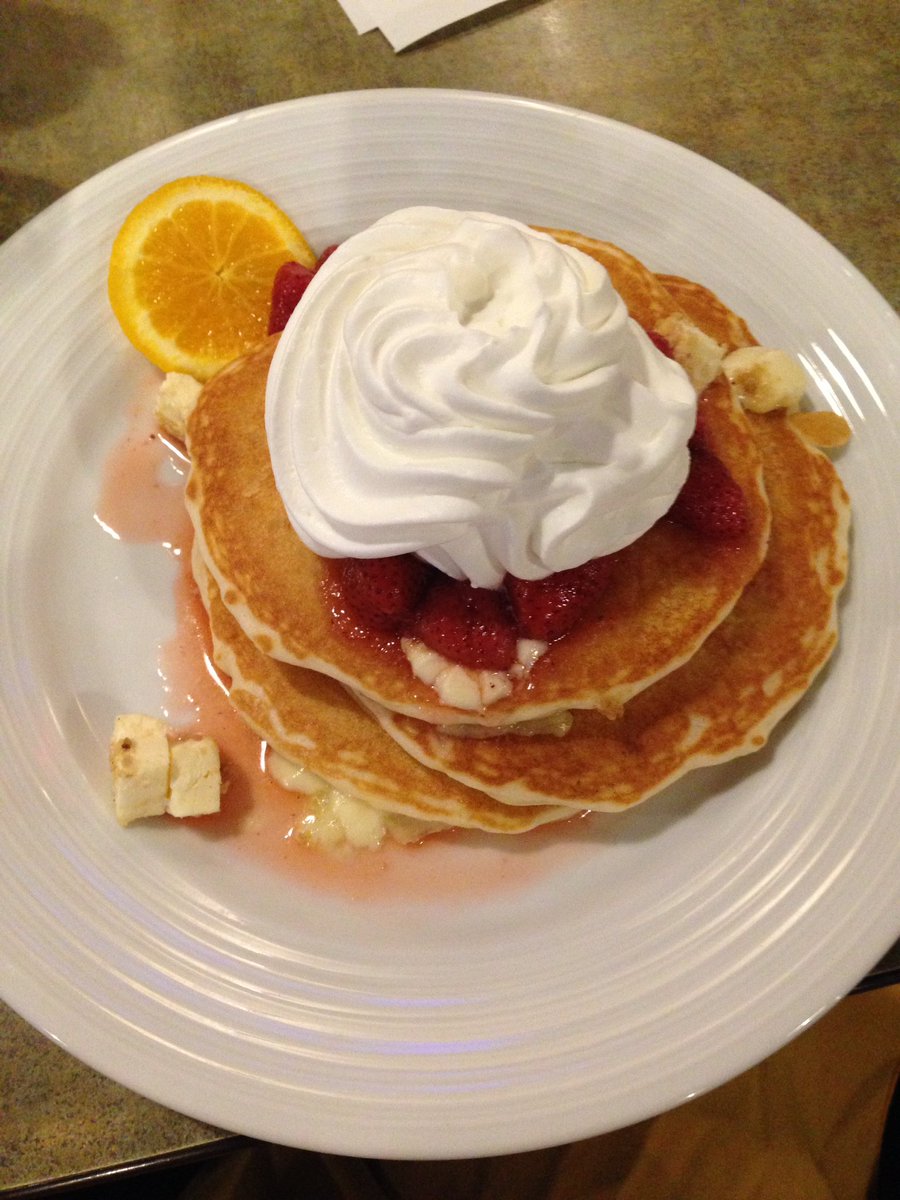 Aaltos_Brandon's tweet photo. We've added new items to our menu! Strawberry Cheesecake Pancakes anyone? #freshfoodfast #bdnmb https://t.co/8UZ4nEBFrU